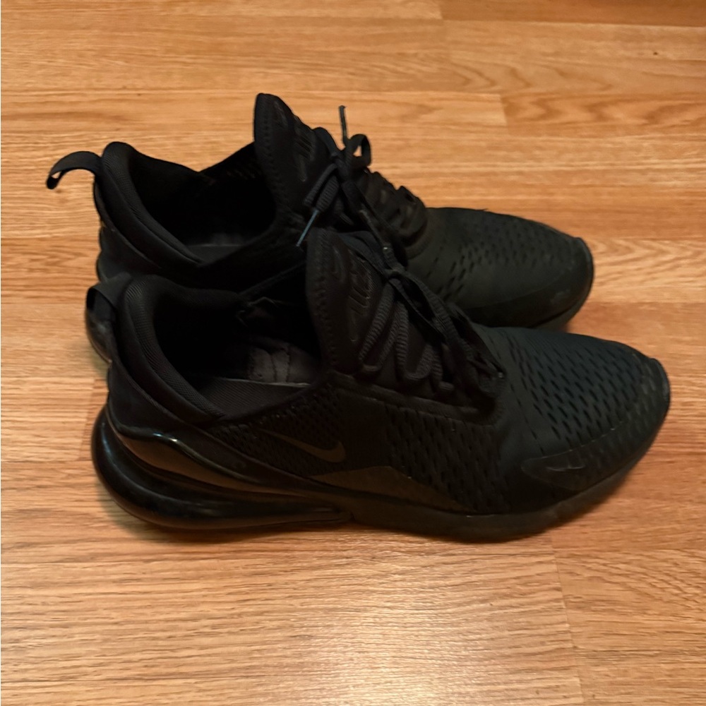 Nike Men's Black Athletic Shoes